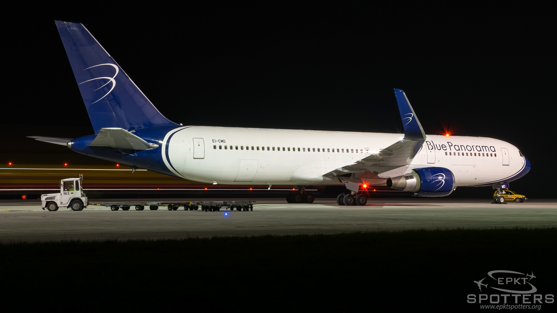 EI-CMD - Boeing 767 -324(ER) (Blue Panorama Airlines) / Pyrzowice - Katowice Poland [EPKT/KTW]