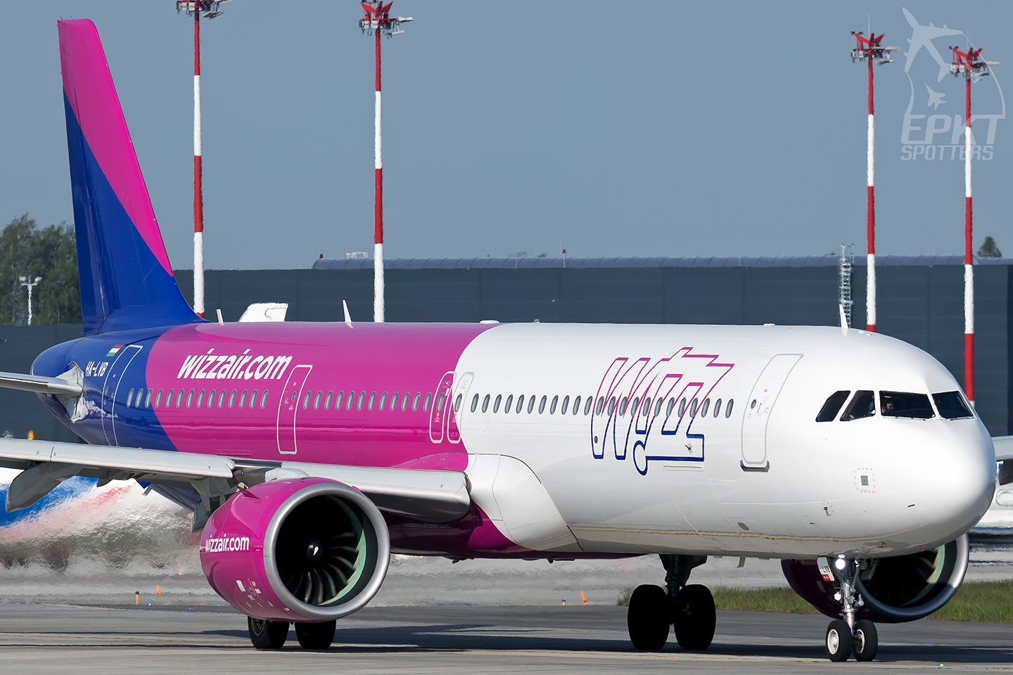 HA-LVB - Airbus A321 -271NX (Wizz Air) / Pyrzowice - Katowice Poland [EPKT/KTW]