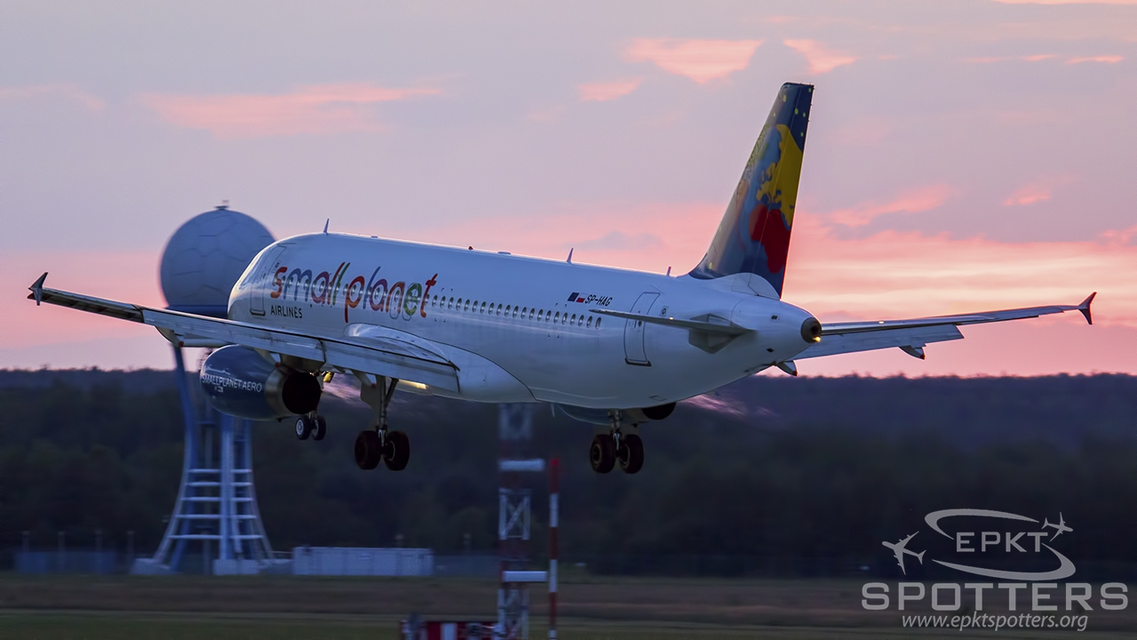 SP-HAG - Airbus A320 -232 (Small Planet Airlines) / Pyrzowice - Katowice Poland [EPKT/KTW]