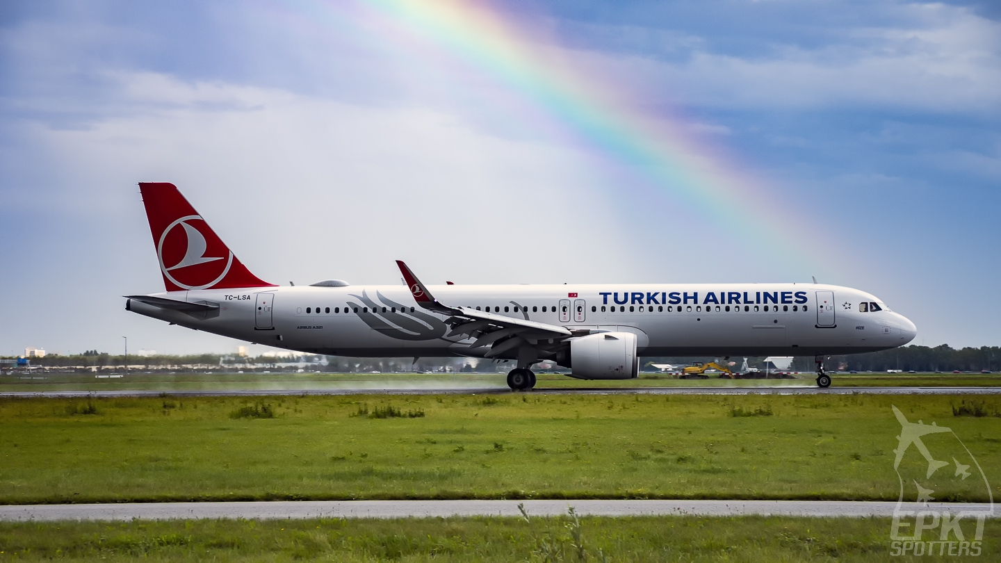 TC-LSA - Airbus A321 -271NX (Turkish Airlines) / Amsterdam Airport Schiphol - Amsterdam Netherlands [EHAM/AMS]