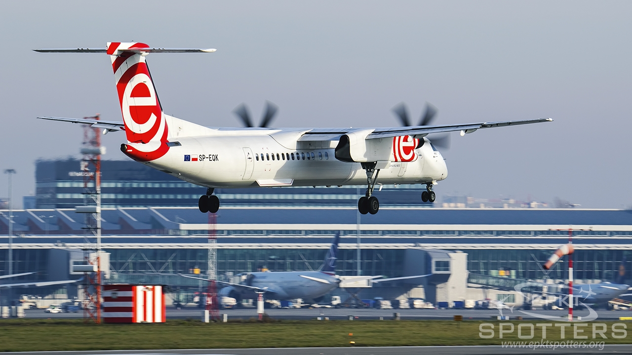 SP-EQK - Bombardier Dash 8 -Q402NextGen (LOT - Polish Airlines) / Chopin / Okecie - Warsaw Poland [EPWA/WAW]