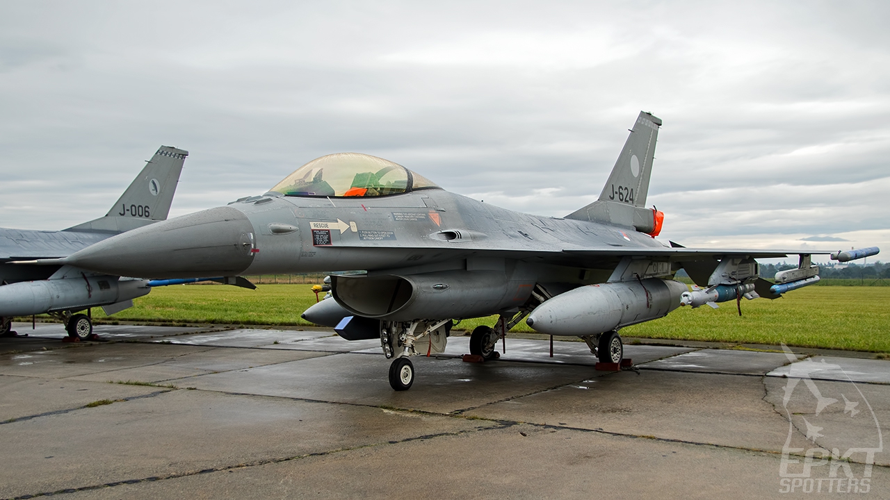 J-624 - General Dynamics F-16 AM Fighting Falcon (Netherlands - Royal Air Force) / Leos Janacek Airport - Ostrava Czech Republic [LKMT/OSR]