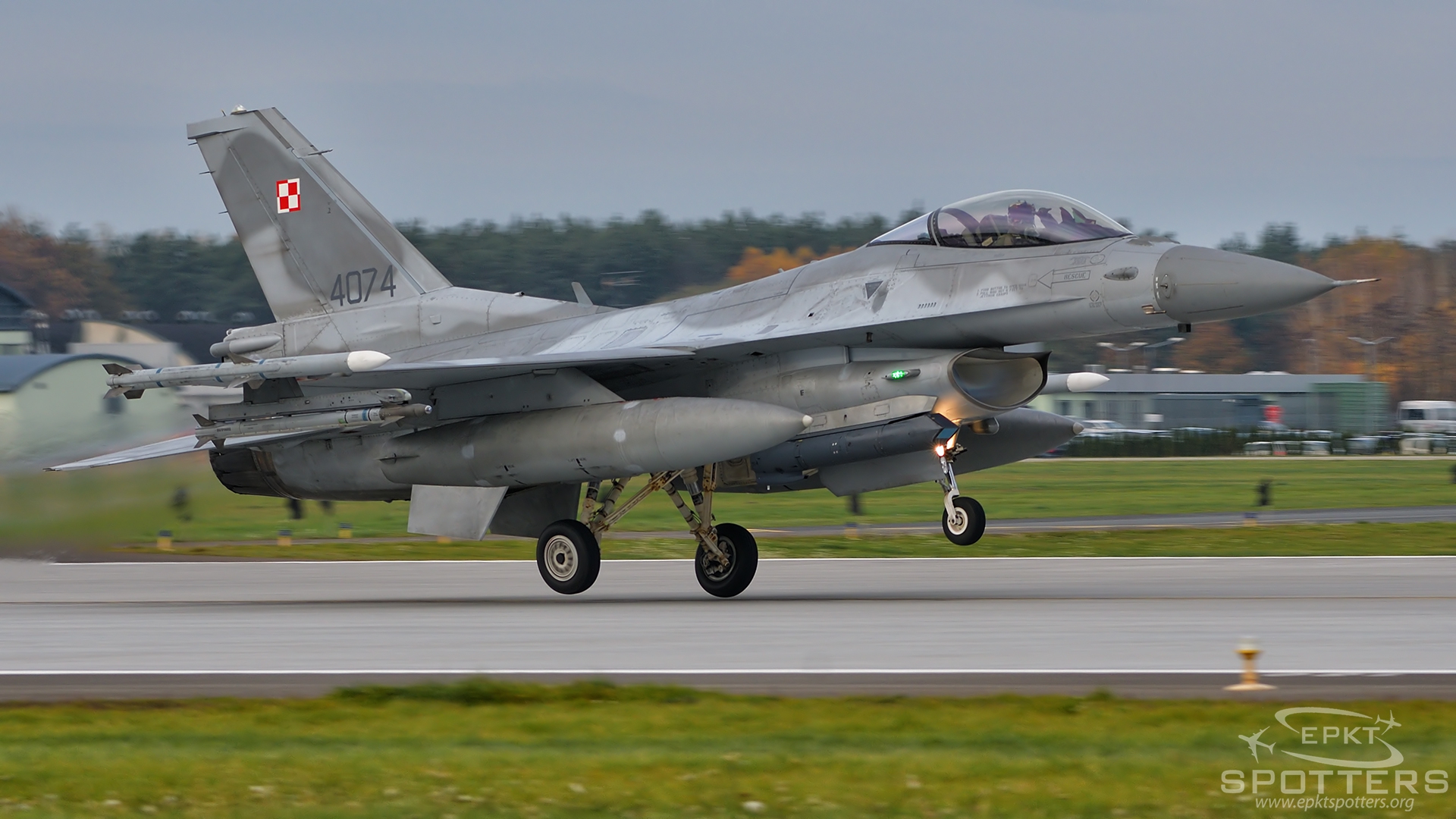 4074 - Lockheed Martin F-16 C Fighting Falcon (Poland - Air Force) / 32 Baza Lotnictwa Taktycznego - Lask Poland [EPLK/]