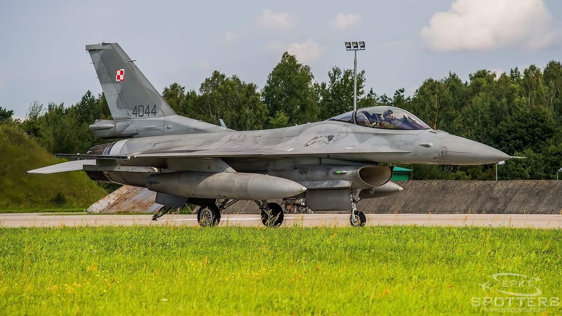 4044 - Lockheed Martin F-16 C Fighting Falcon (Poland - Air Force) / Swidwin - Shapaja Poland [EPSN/]