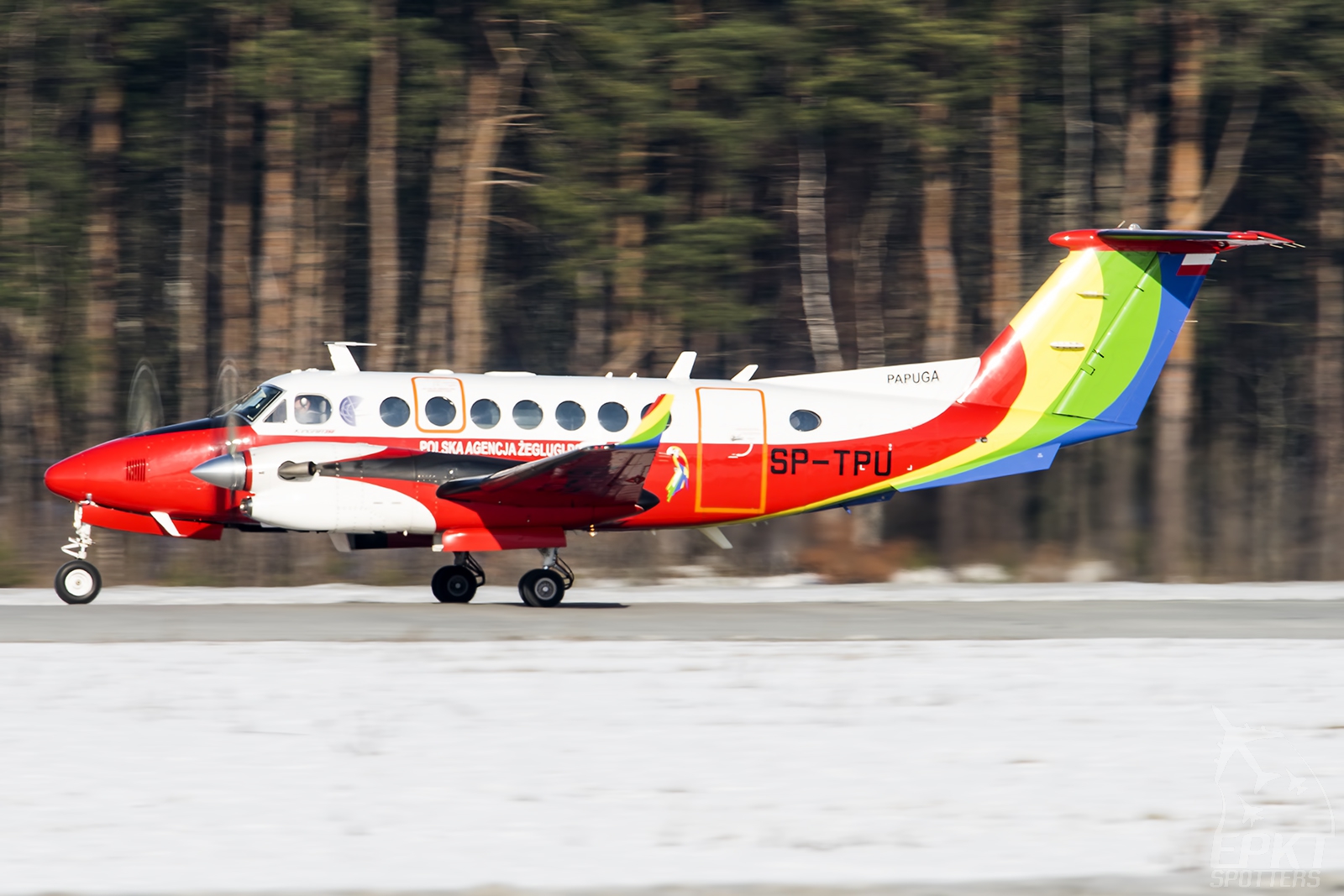 SP-TPU - Beechcraft B300 King Air 350 (Polish Air Navigation Services Agency (PANSA)) / Pyrzowice - Katowice Poland [EPKT/KTW]