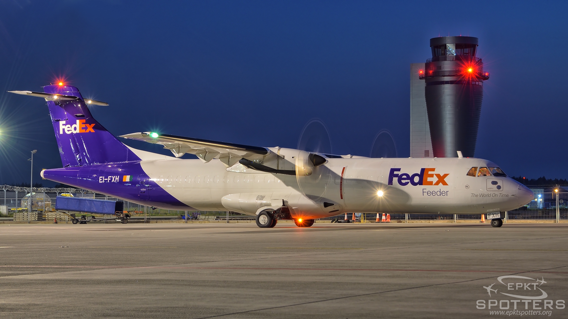 EI-FXH - ATR 72 -202 (FedEx (Air Contractors)) / Pyrzowice - Katowice Poland [EPKT/KTW]