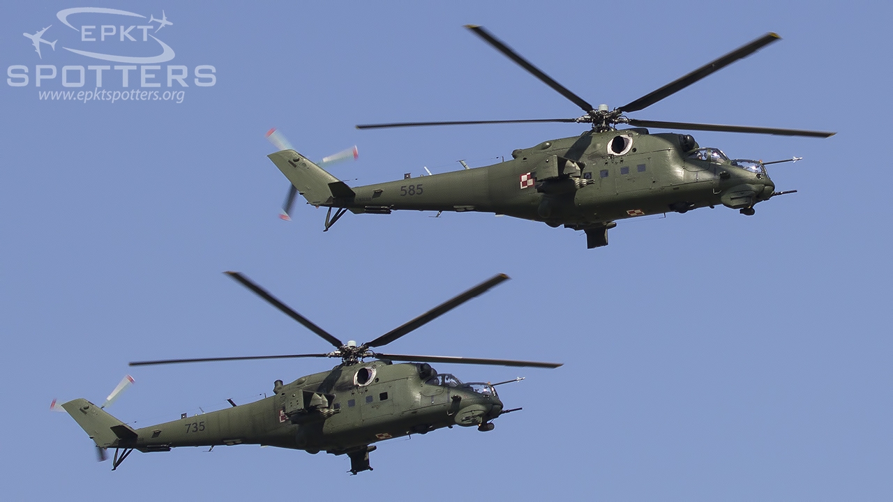 585 - Mil Mi-24 D Hind D (Poland - Army) / 23 Baza Lotnictwa Taktycznego - Minsk Mazowiecki Poland [EPMM/]