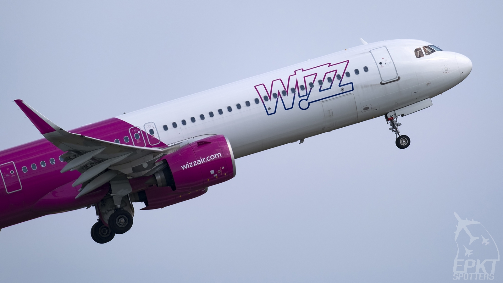HA-LVH - Airbus A321 -271NX (Wizz Air) / Pyrzowice - Katowice Poland [EPKT/KTW]