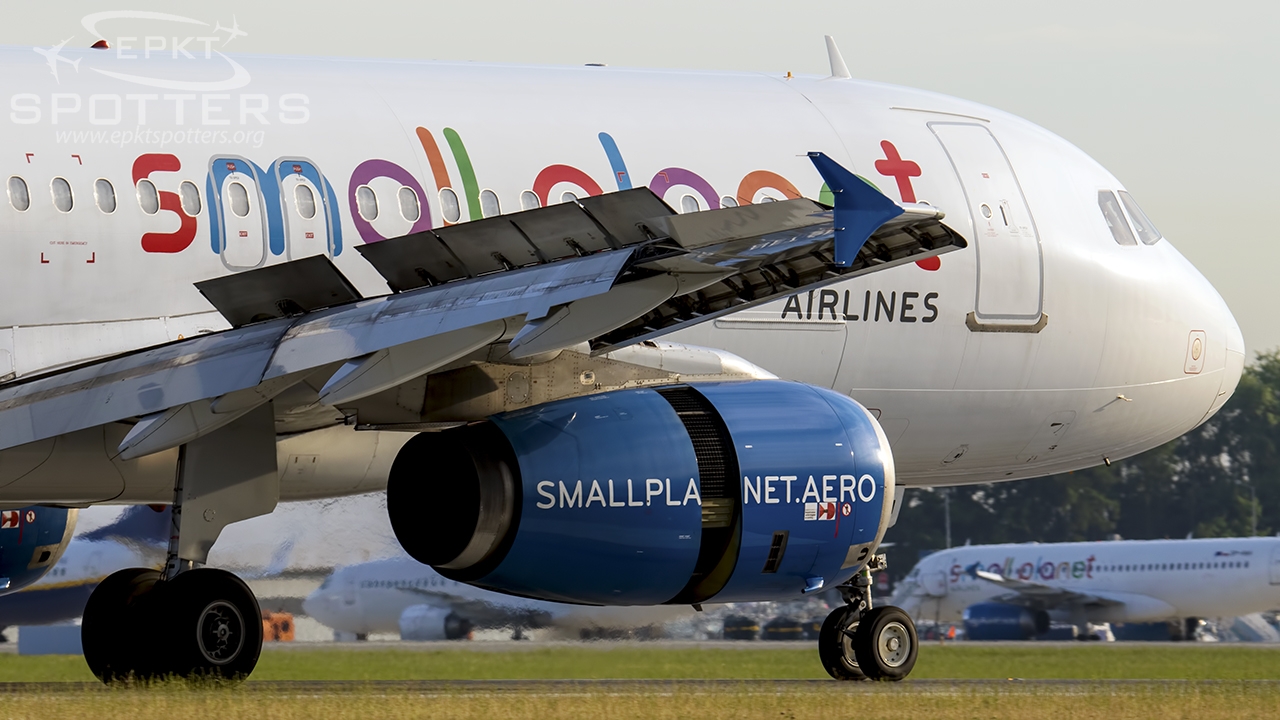 SP-HAI - Airbus A320 -233 (Small Planet Airlines) / Pyrzowice - Katowice Poland [EPKT/KTW]
