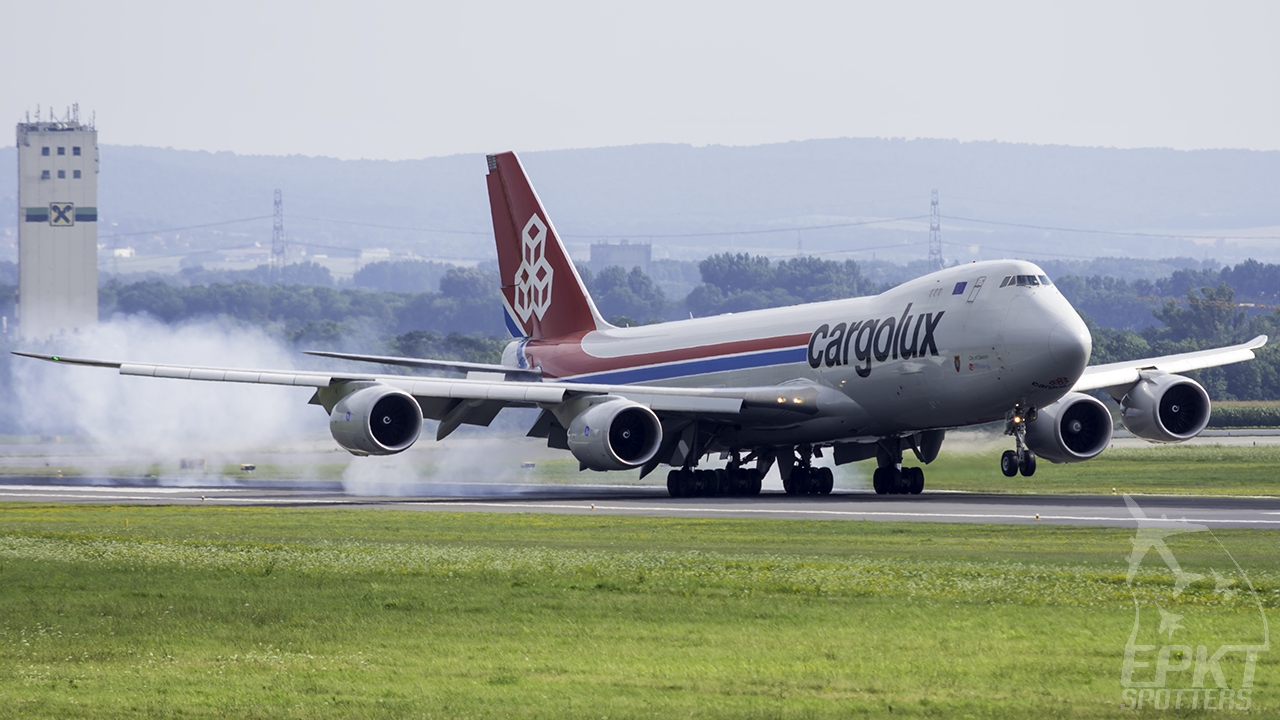 LX-VCG - Boeing 747 -8R7F (Cargolux Airlines International) / Schwechat - Vienna Austria [LOWW/VIE]
