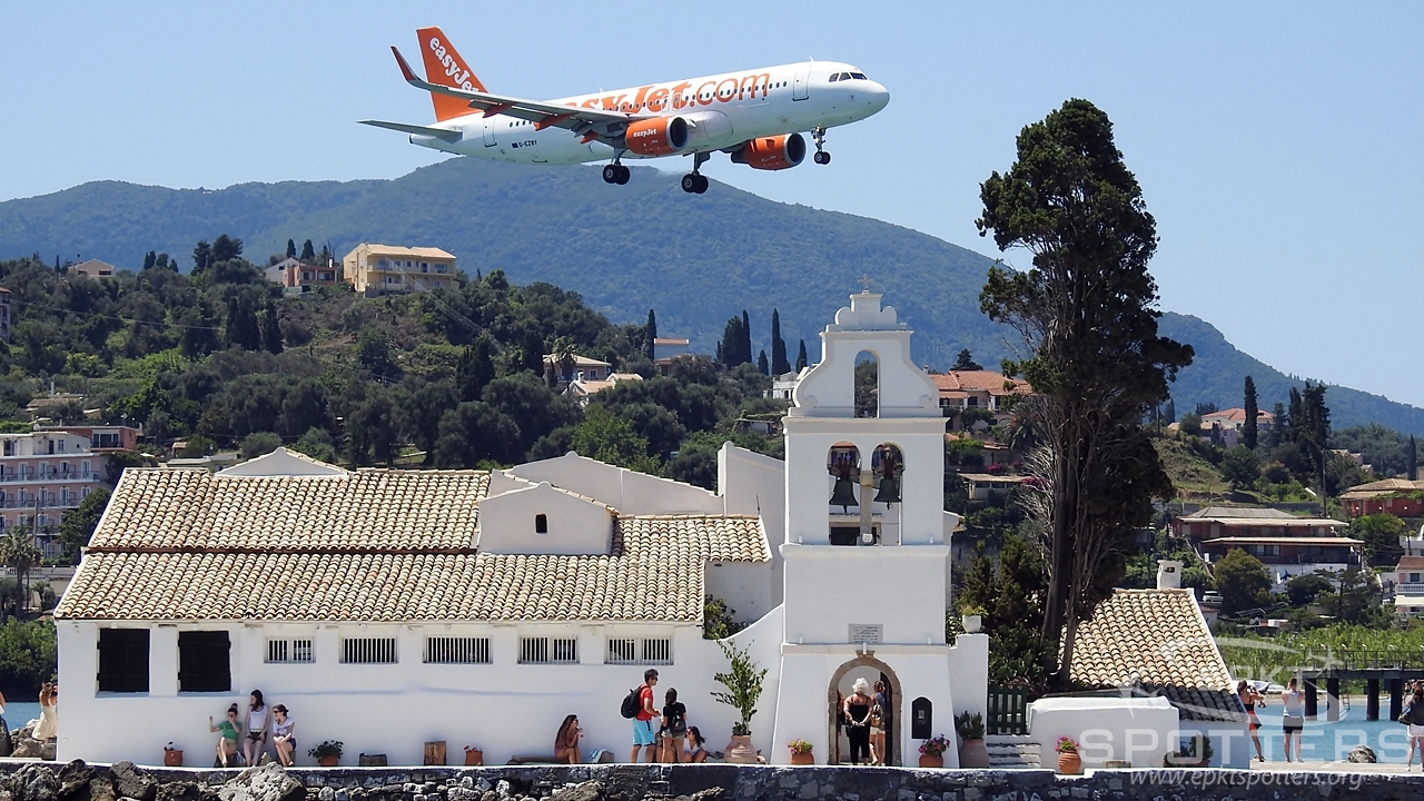 G-EZWY - Airbus A320 -214(WL) (easyJet) / Ioannis Kapodistrias Intl - Kerkyra/corfu Greece [LGKR/CFU]