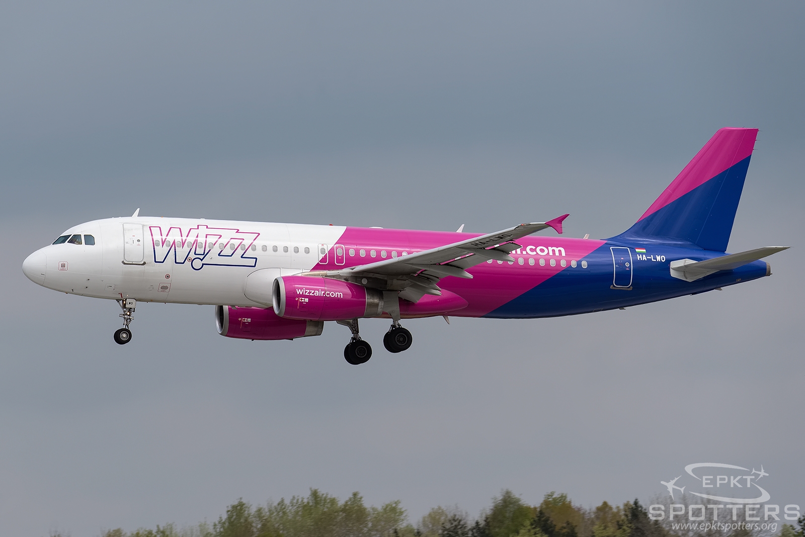 HA-LWO - Airbus A320 -232 (Wizz Air) / Pyrzowice - Katowice Poland [EPKT/KTW]