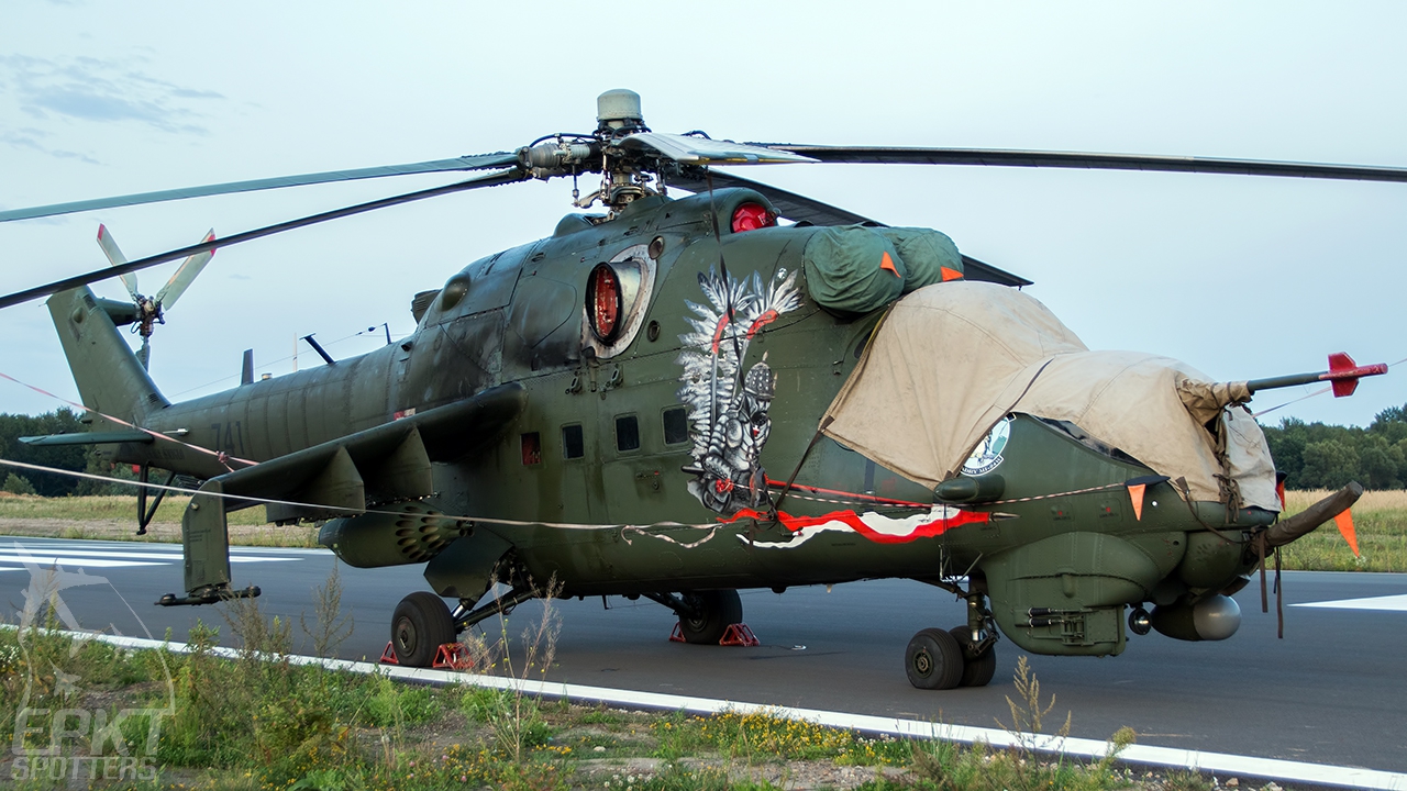 741 - Mil Mi-24 V Hind E (Poland - Army) / Muchowiec - Katowice Poland [EPKM/]