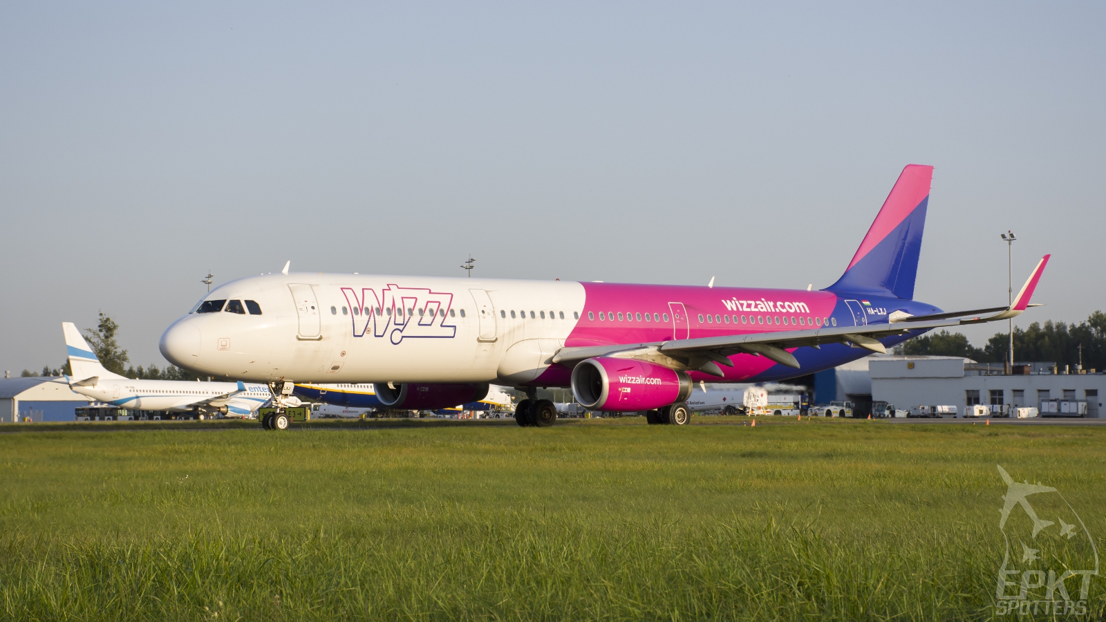 HA-LXJ - Airbus A321 -231(WL) (Wizz Air) / Pyrzowice - Katowice Poland [EPKT/KTW]