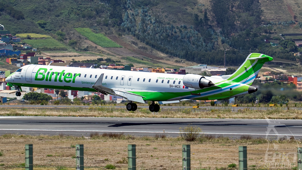 9H-MOX - Bombardier CRJ-1000  (Binter Canarias (MedAvia)) / Tenerife Norte Airport - Tenerife Island Spain [GCXO/TFN]