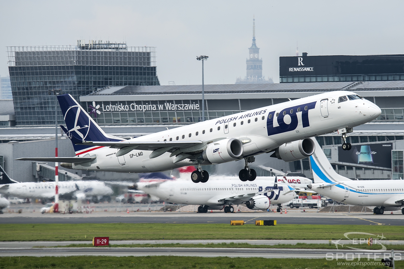 SP-LMD - Embraer 190 -100STD (LOT Polish Airlines) / Chopin / Okecie - Warsaw Poland [EPWA/WAW]