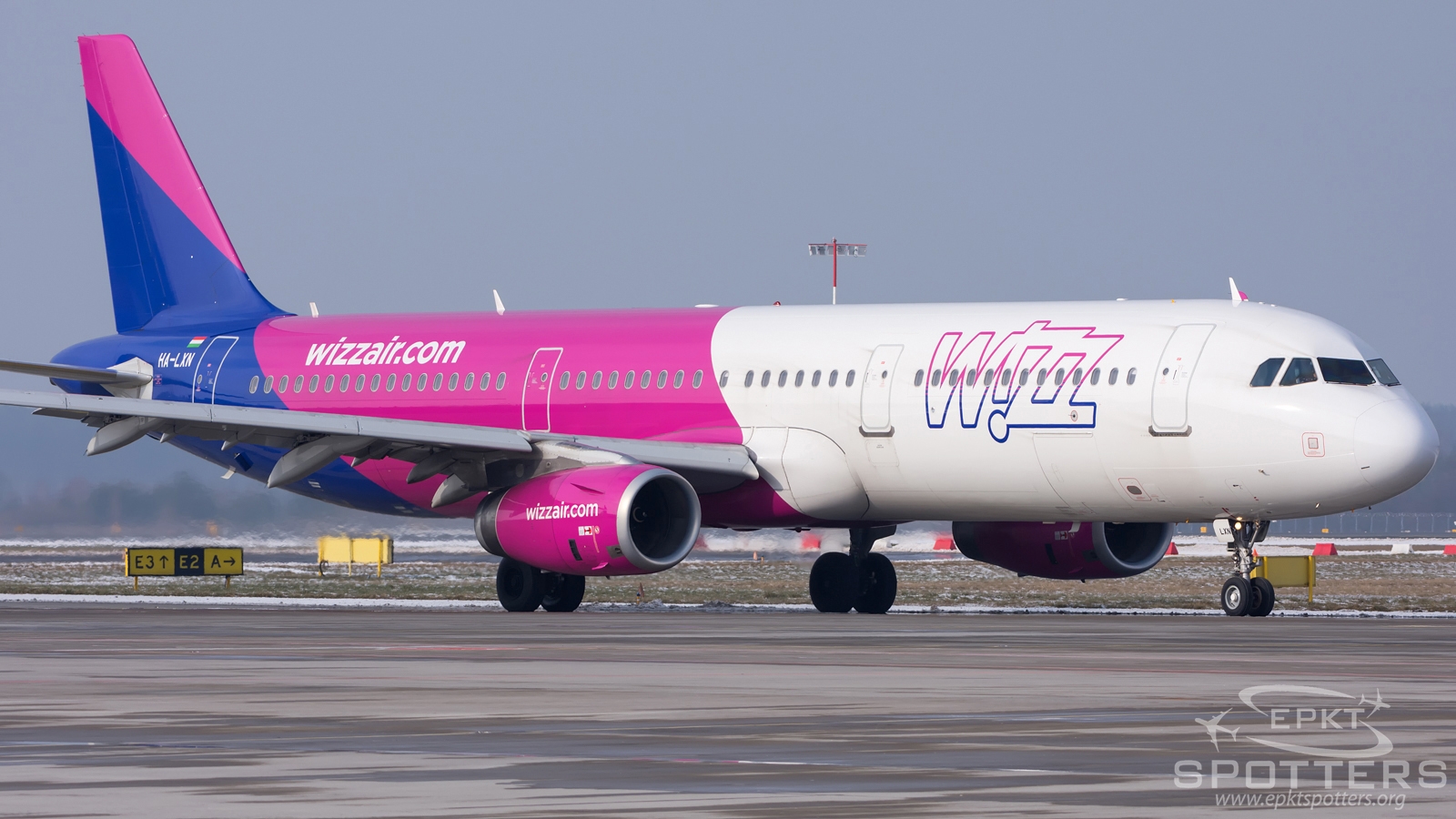 HA-LXN - Airbus A321 -231 (Wizz Air) / Pyrzowice - Katowice Poland [EPKT/KTW]