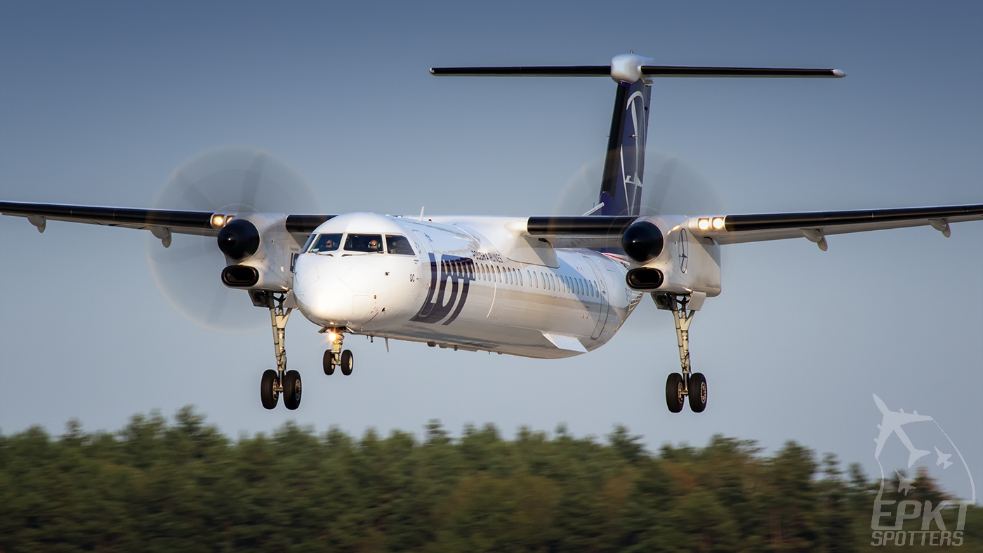 SP-EQC - Bombardier Dash 8 -Q402NextGen (LOT - Polish Airlines) / Pyrzowice - Katowice Poland [EPKT/KTW]