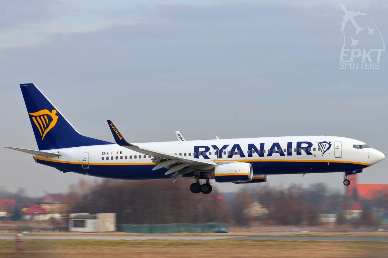 EI-EST - Boeing 737 -8AS (Ryanair) / Nicolaus Copernicus - Wrocław Poland [EPWR/WRA]