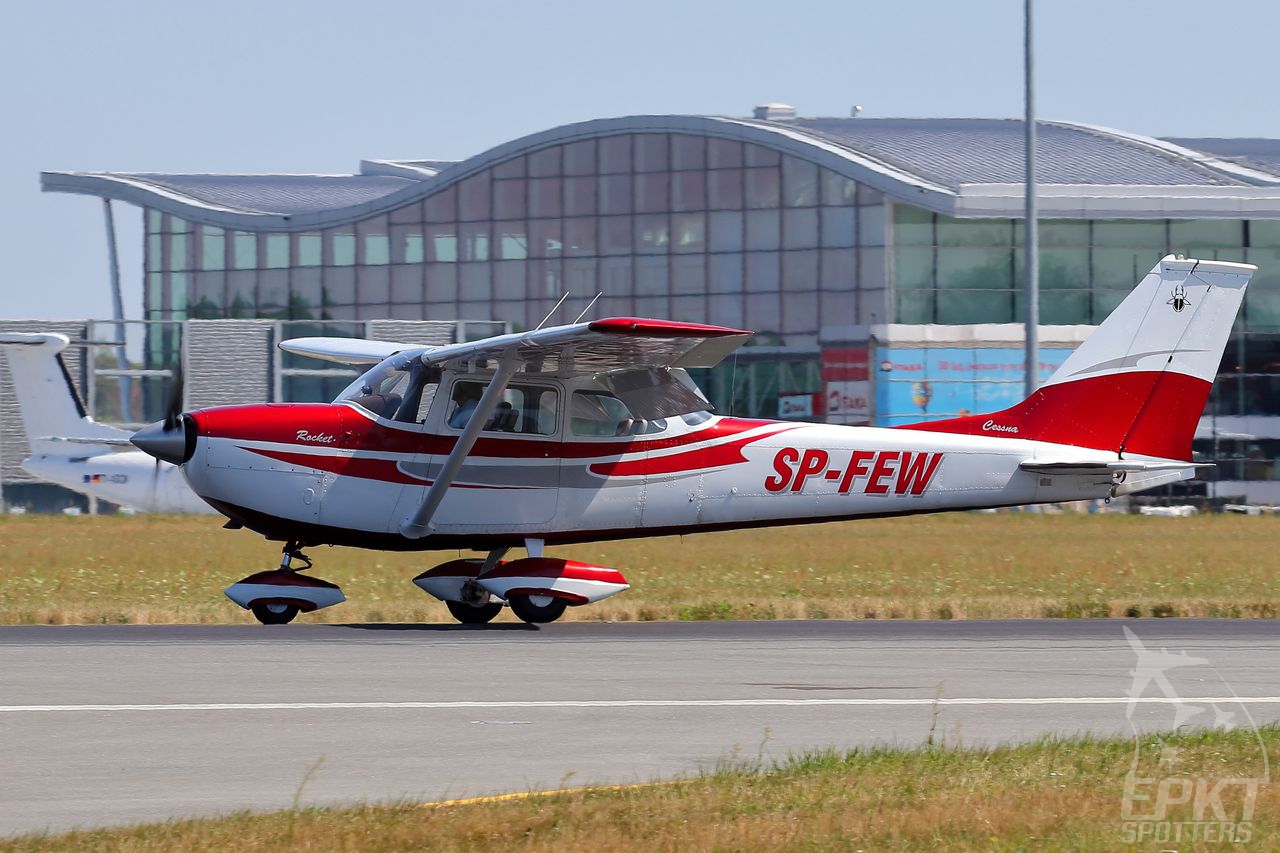 SP-FEW - Reims-Cessna FR172 H Reims Rocket (Private) / Nicolaus Copernicus - Wrocław Poland [EPWR/WRA]