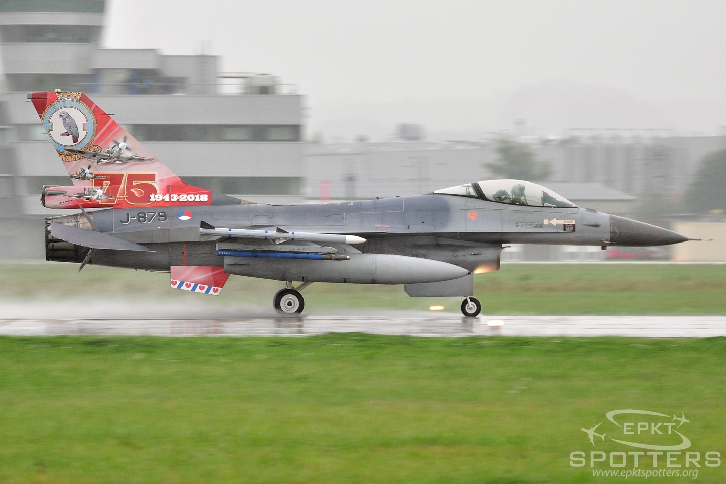J-879 - General Dynamics F-16AM AM (Netherlands - Royal Air Force) / Leos Janacek Airport - Ostrava Czech Republic [LKMT/OSR]