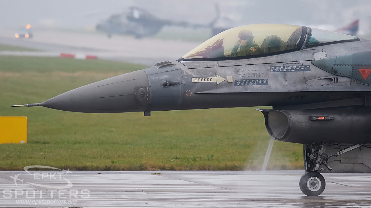 504 - Lockheed Martin F-16 CJ Fighting Falcon (Greece - Air Force) / Leos Janacek Airport - Ostrava Czech Republic [LKMT/OSR]
